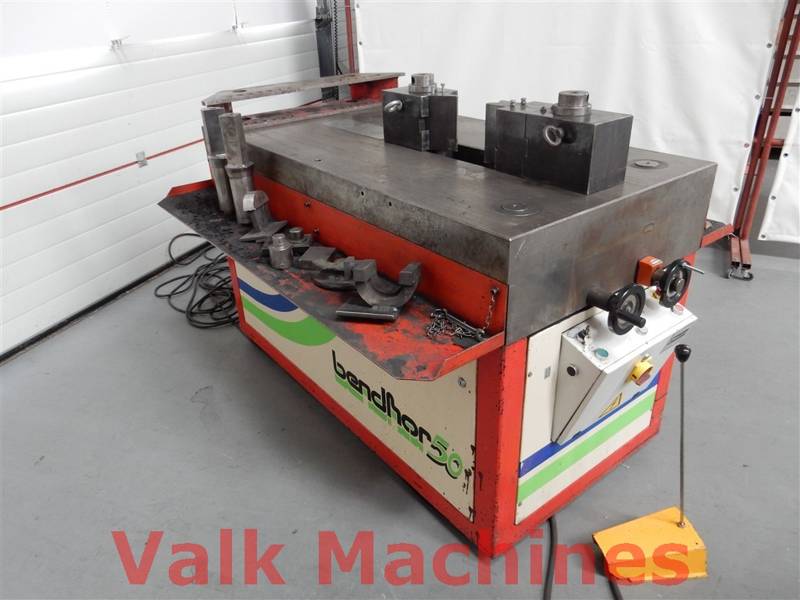Te koop: Gebruikte Horizontale buigmachine Loar Bendor 50 Ton