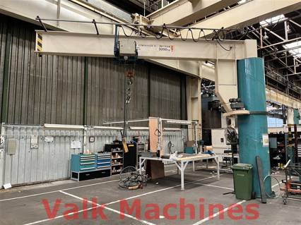Kolomzwenkkraan Demag 3,2 Ton